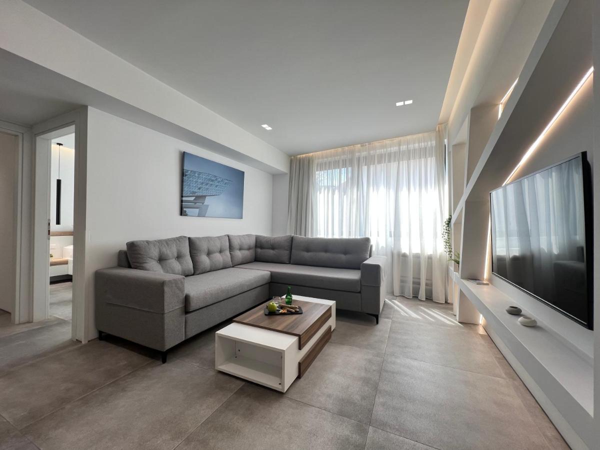 The Dazzling Glimpse Acropolis Suites เอเธนส์ ภายนอก รูปภาพ