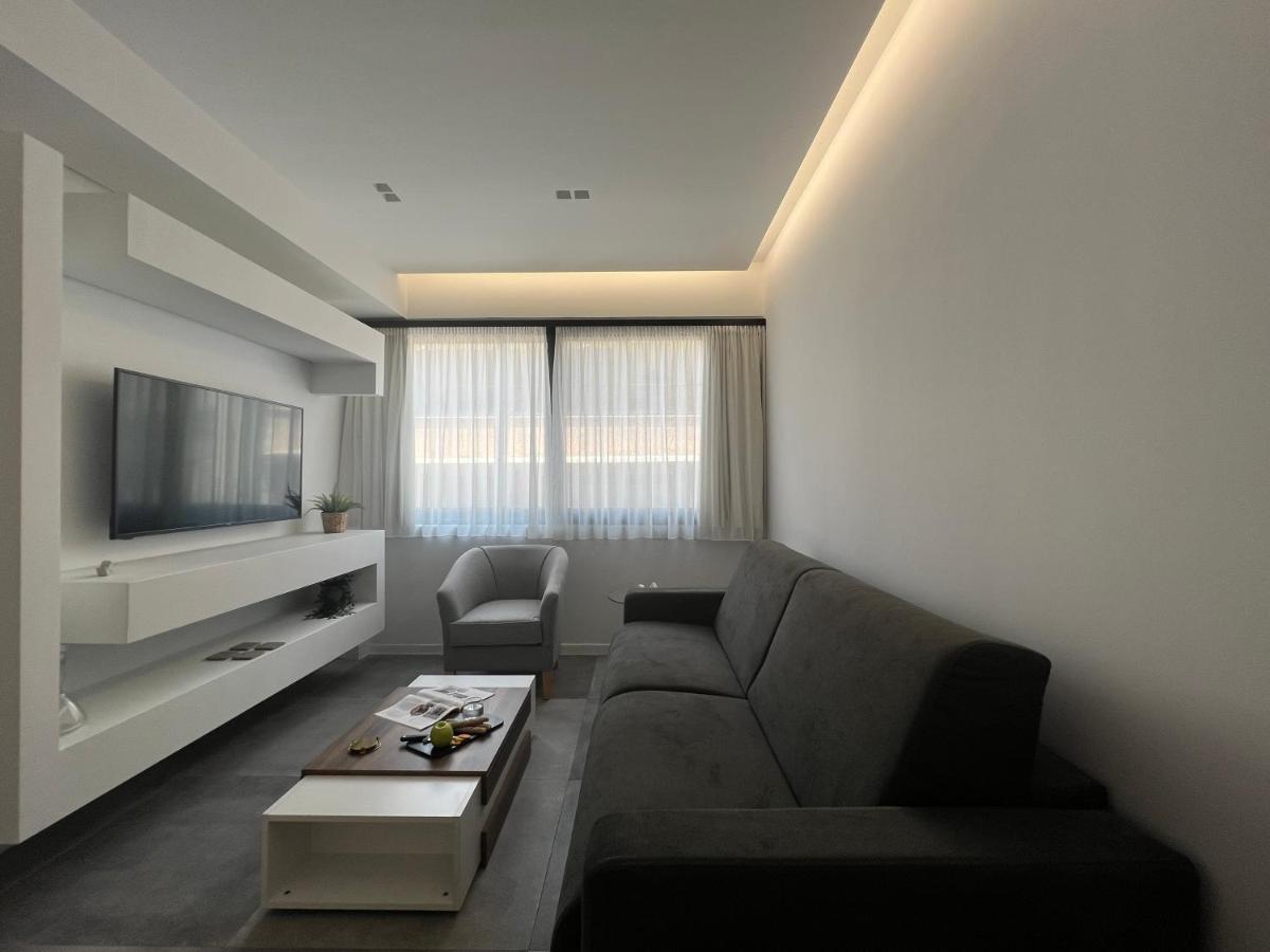 The Dazzling Glimpse Acropolis Suites เอเธนส์ ภายนอก รูปภาพ