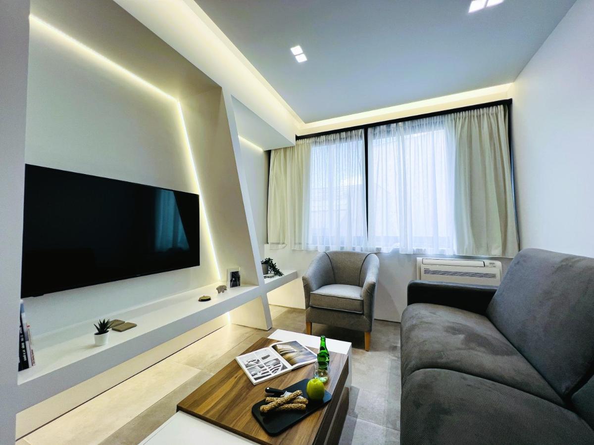 The Dazzling Glimpse Acropolis Suites เอเธนส์ ภายนอก รูปภาพ
