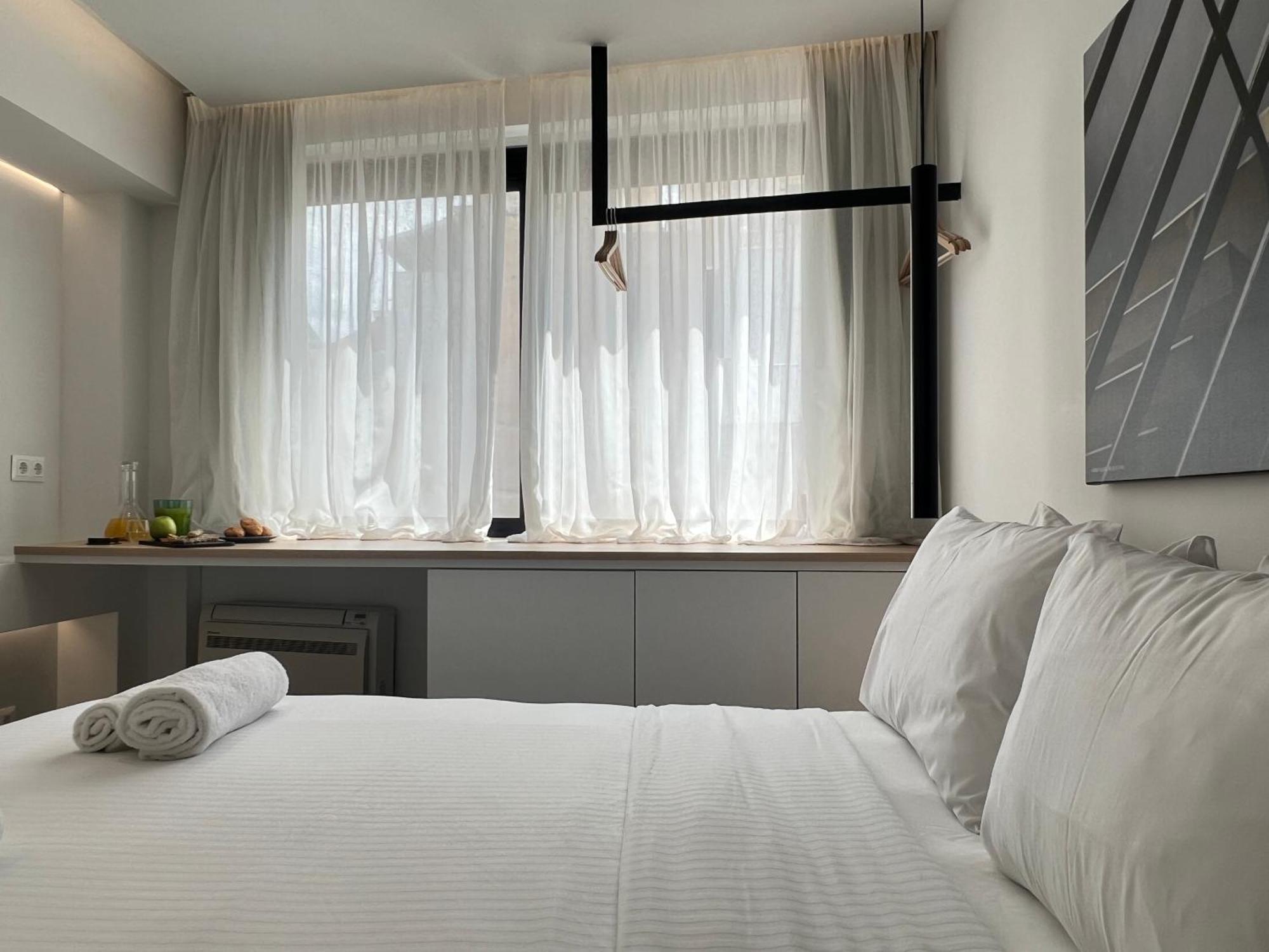 The Dazzling Glimpse Acropolis Suites เอเธนส์ ภายนอก รูปภาพ
