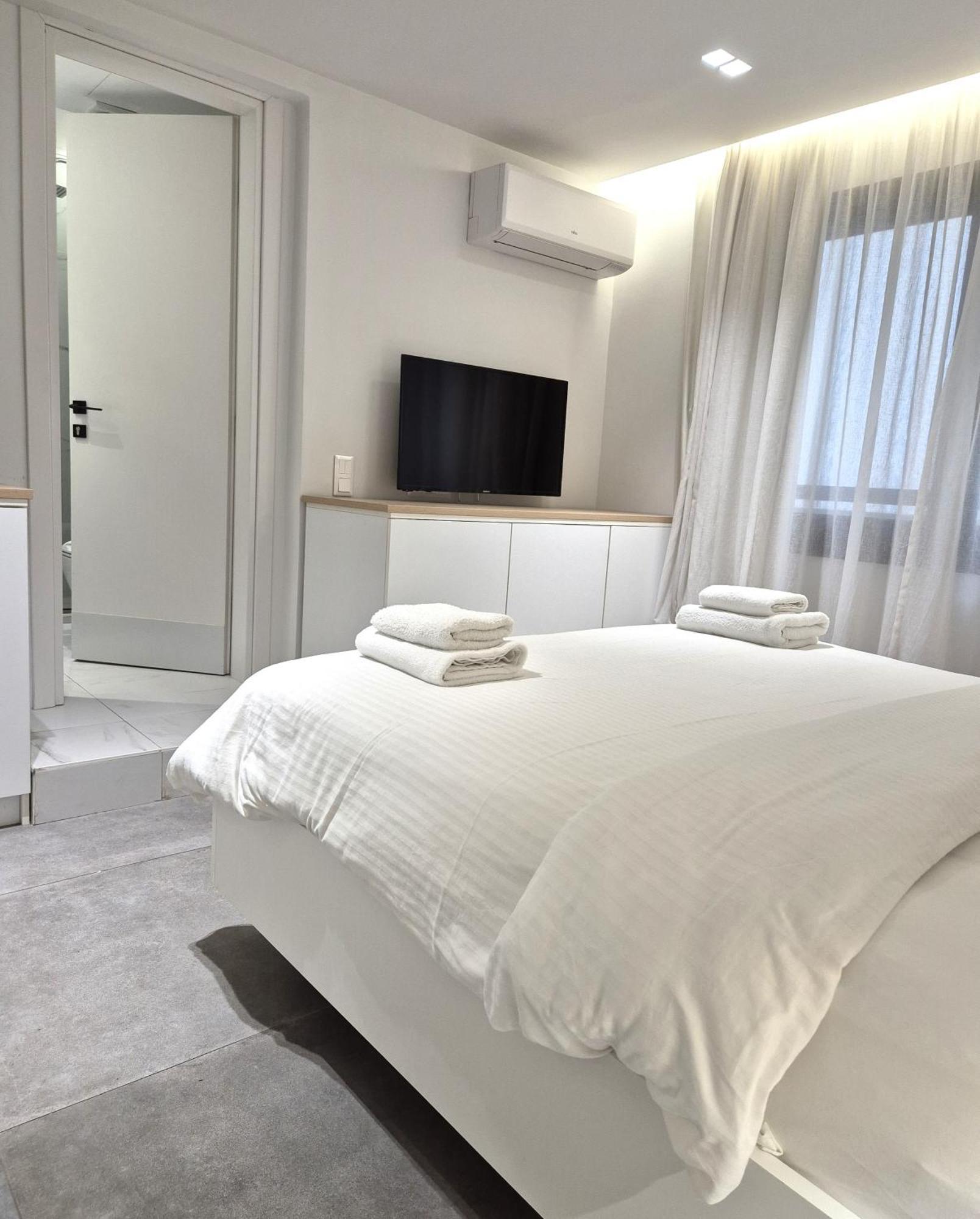 The Dazzling Glimpse Acropolis Suites เอเธนส์ ภายนอก รูปภาพ
