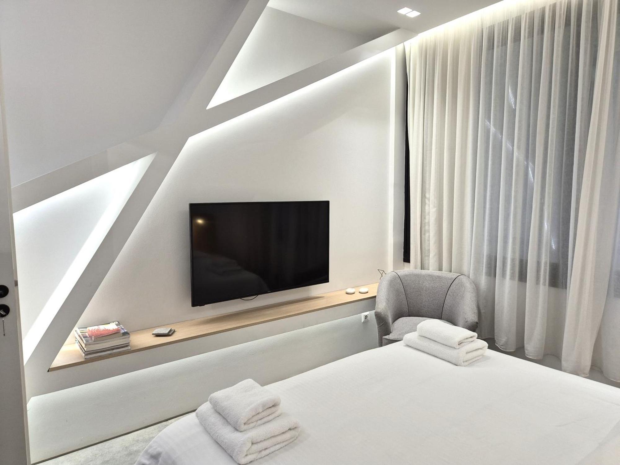 The Dazzling Glimpse Acropolis Suites เอเธนส์ ภายนอก รูปภาพ